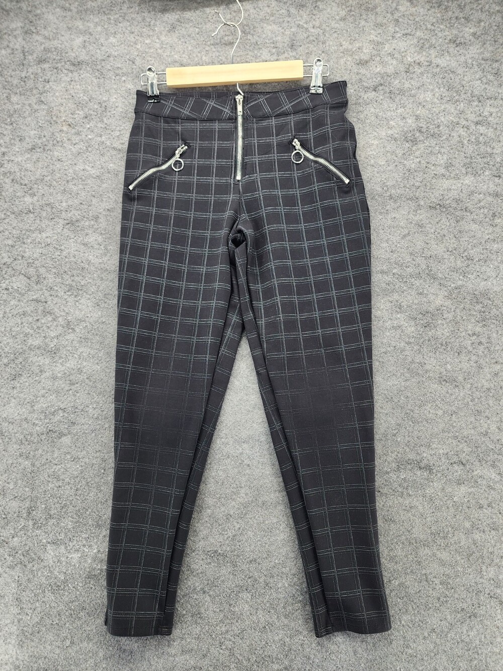Hot Topic Pants Womens Medium Tapered Black Plaid